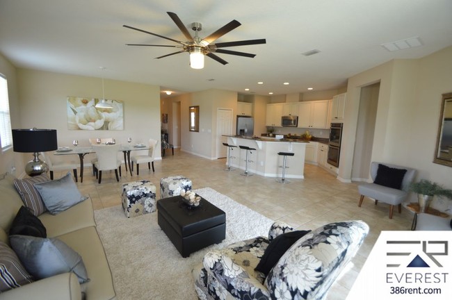 Building Photo - 103 S Coopers Hawk Way