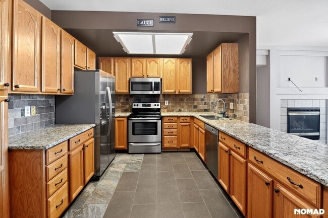 Building Photo - 1089 S Walden Way