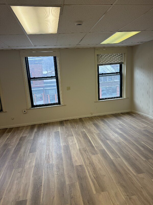 Building Photo - 185 N Main St