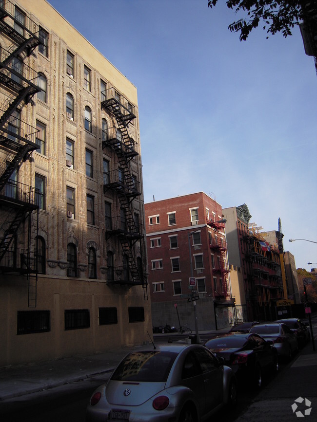 Foto del edificio - 182-184 Stanton St