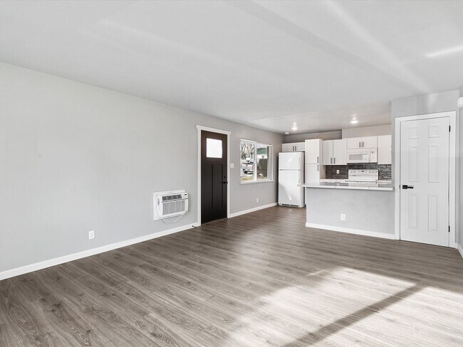 Foto del edificio - Move in Ready in Midtown!