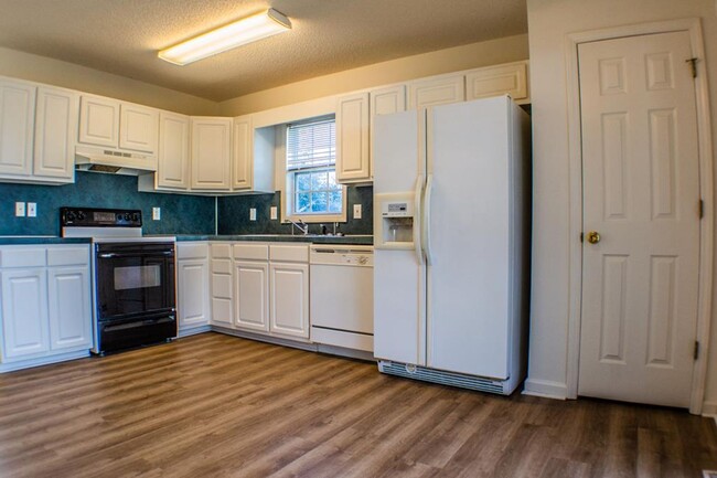 Building Photo - 4745 Leprechaun Ln