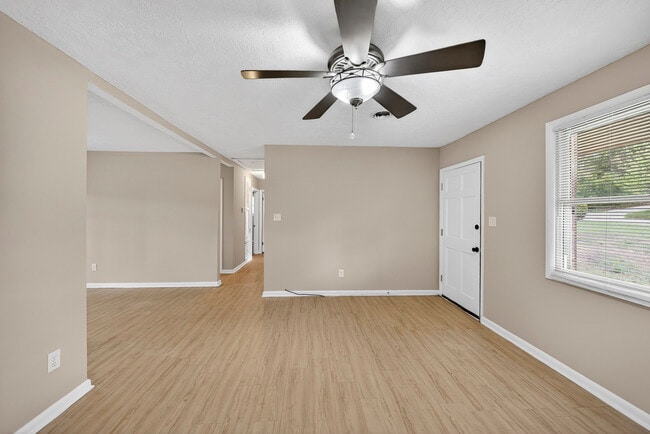 Building Photo - 2361 Dublin Dr