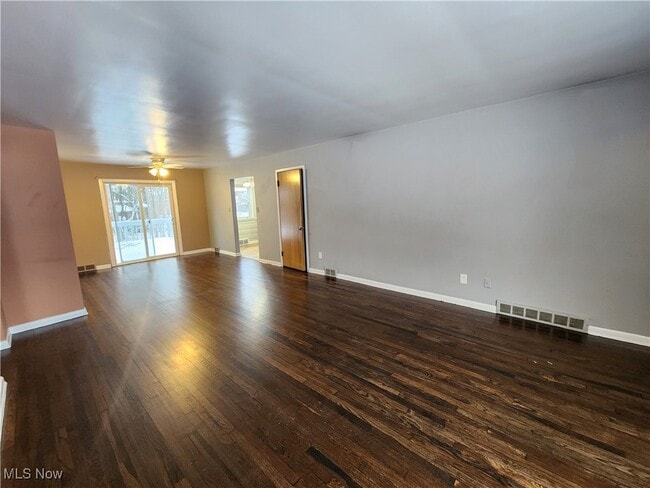 Foto del edificio - 4222 Bluestone Rd