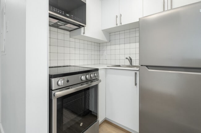 Kitchen - Le 2100