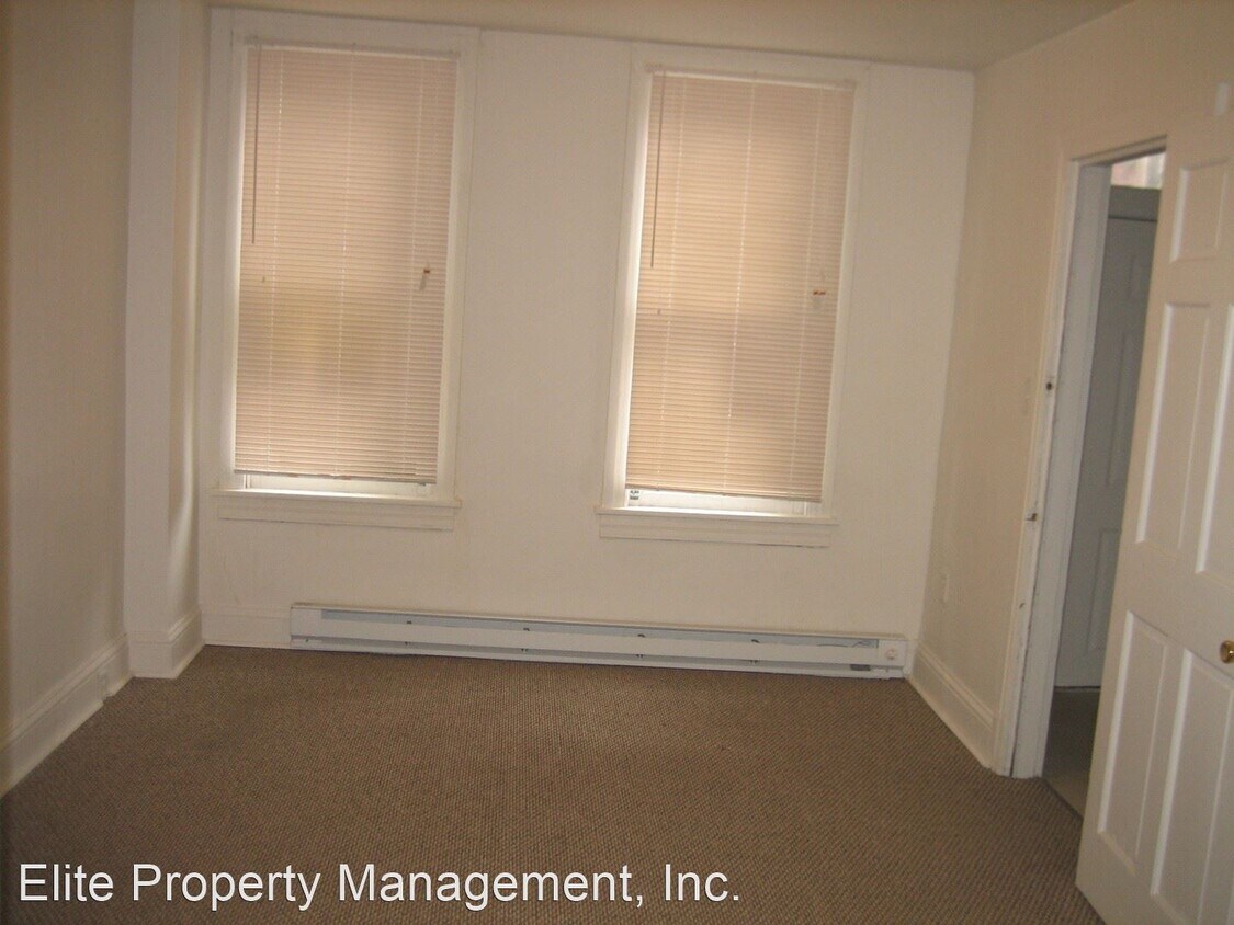 Primary Photo - 1 br, 1 bath House - 35 S. Penn St., Apt. 1