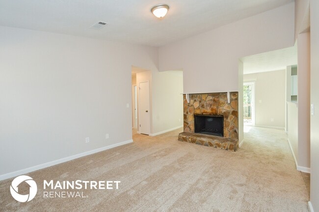 Foto del edificio - 1235 Woodland Ct SE
