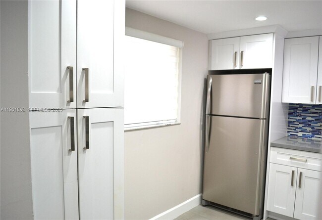 Foto del edificio - 8045 SW 107th Ave