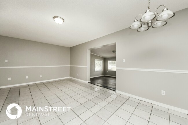 Building Photo - 1224 Russell Dr