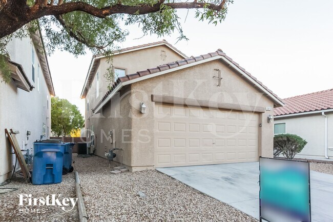 Building Photo - 5013 Whistling Acres Ave