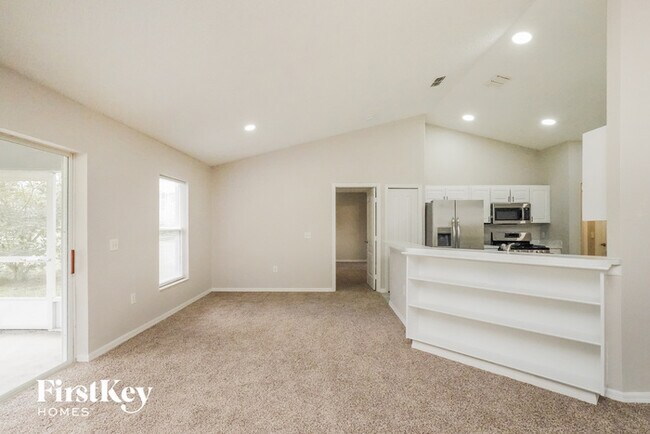 Foto del edificio - 4388 Dinner Lake Blvd