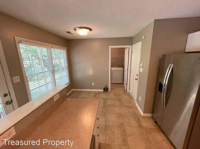 Building Photo - 3 br, 2.5 bath House - 14 Brevard Ct