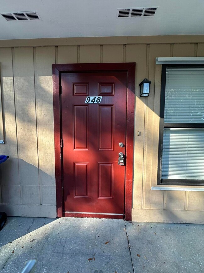 Foto del edificio - 948 Louisiana Ave