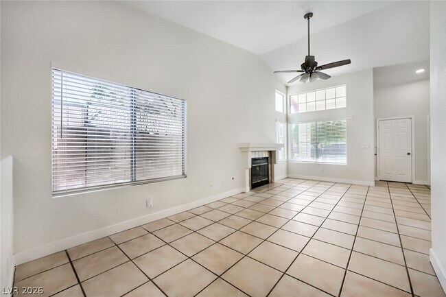 Building Photo - 2709 Camphor Tree St