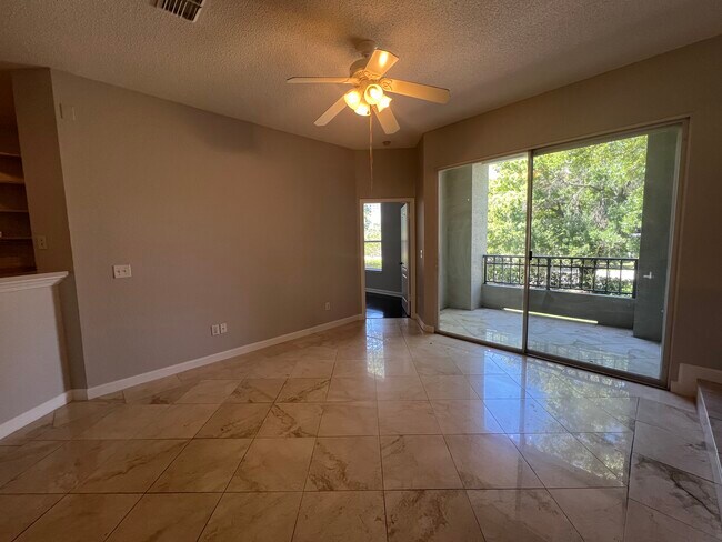 Building Photo - 717 Mainsail Dr