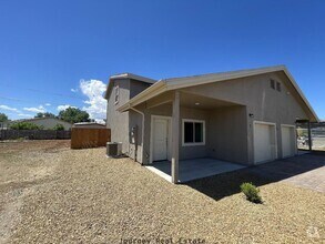 Building Photo - 8547 Spouse Dr