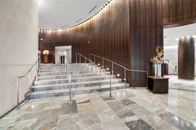 Building Photo - 17201 Collins Ave