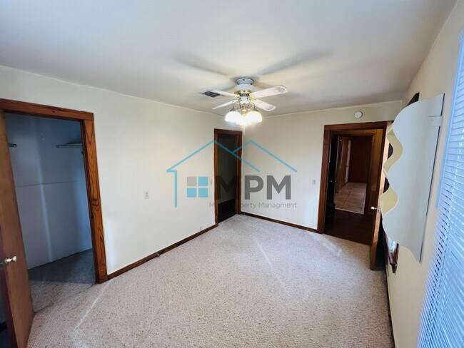 Foto del edificio - 2300 Spencer Ave