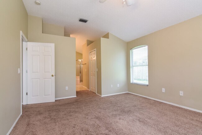 Building Photo - 5431 Tughill Dr
