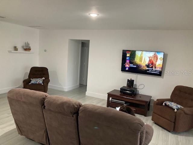 Foto del edificio - 18312 Driggers Ave