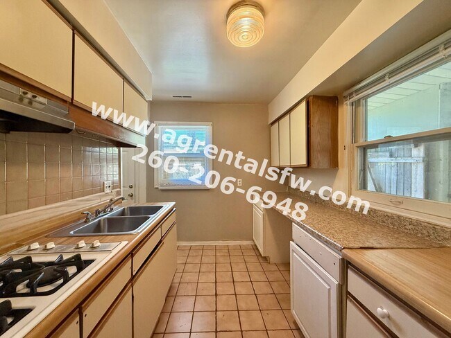 Foto del edificio - 3 Bedroom House-  Section 8 OK!