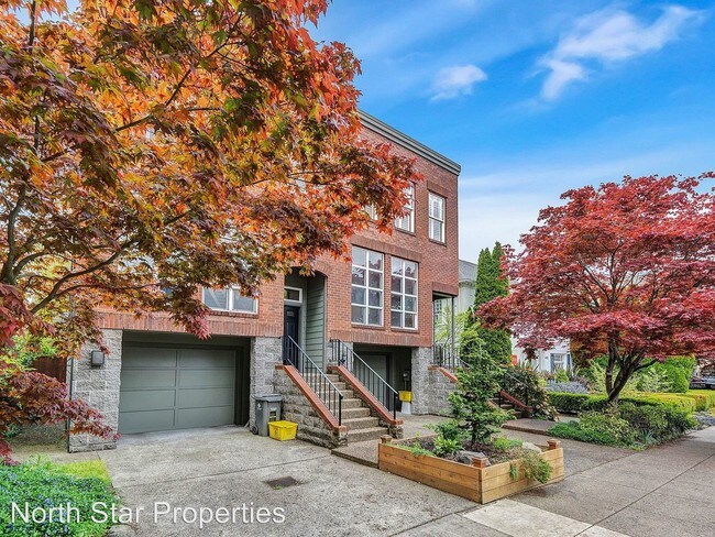 Building Photo - 3 br, 3.5 bath House - 2041 NW Lovejoy St.