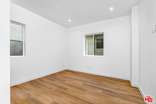Foto del edificio - 10821 Morrison St