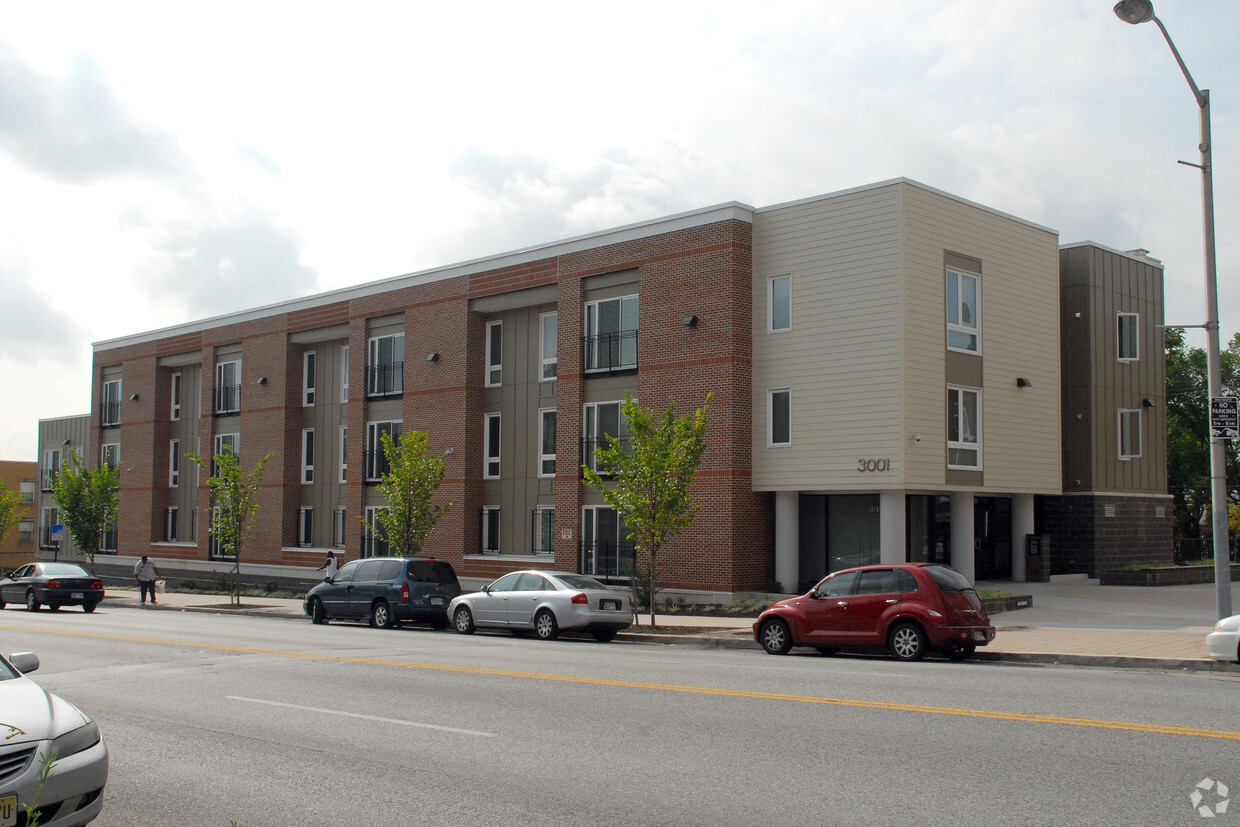 Primary Photo - North Avenue Gateway