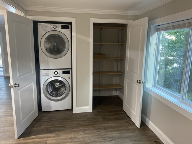 Foto del edificio - 16 Fox Ln