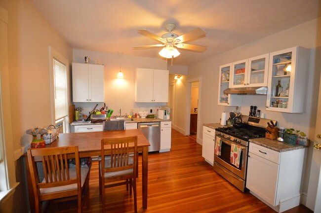 Foto del edificio - 43 Woodlawn St