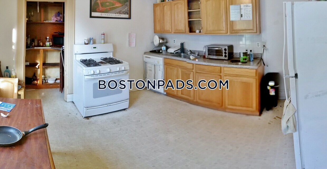 36 Gordon St Unit 2 Photo