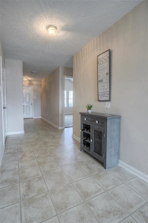 Building Photo - 14028 Buckskin Dr