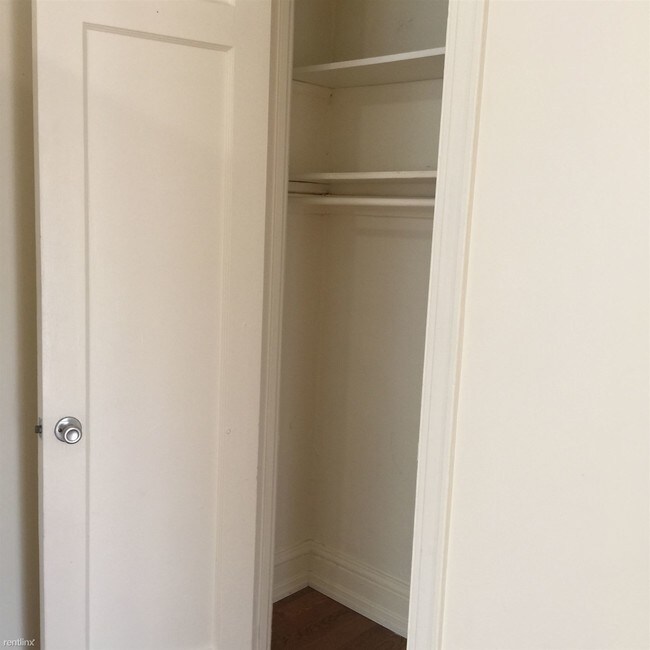 Building Photo - 1 br, 1 bath Apartment - 3111 47th St