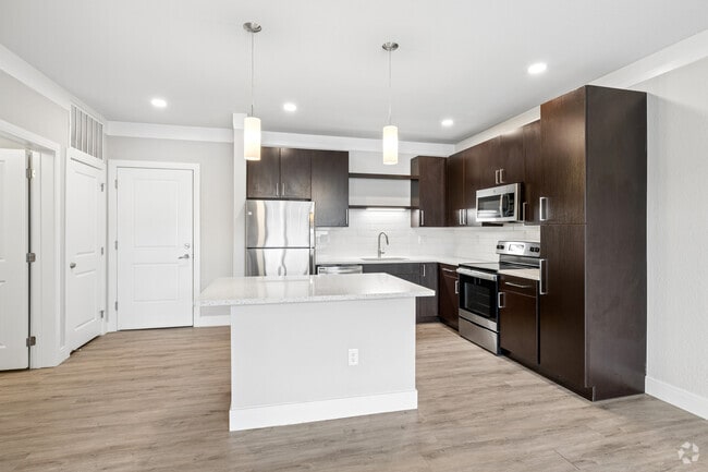 Gates 1BR, 1BA - 731SF - Kitchen - The Edison at Wheat Ridge