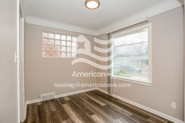 Building Photo - 20894 Lancaster St