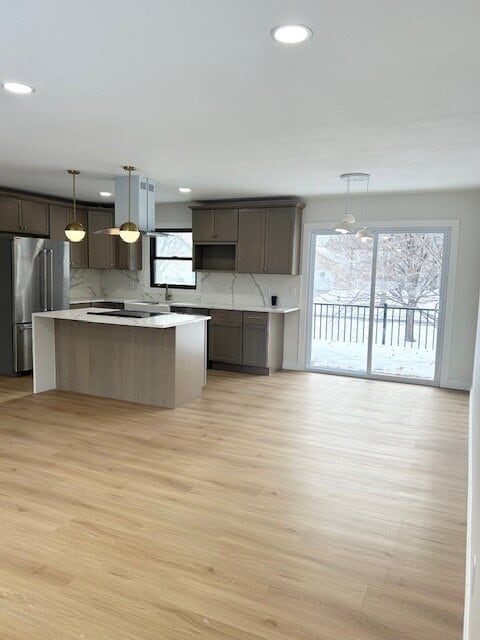 Foto del edificio - Fully Renovated 4-Bedroom Home | 2,584 Sq Ft | Forest Lake Schools (ISD 831)