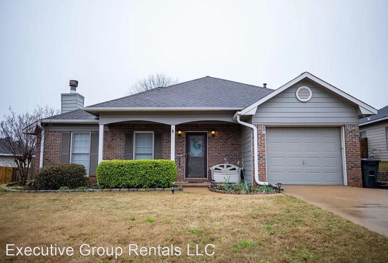 Primary Photo - 3 br, 2 bath House - 1020 Sugar Mill Drive