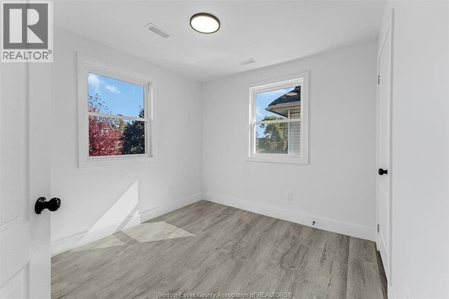 Building Photo - 409 HALL B