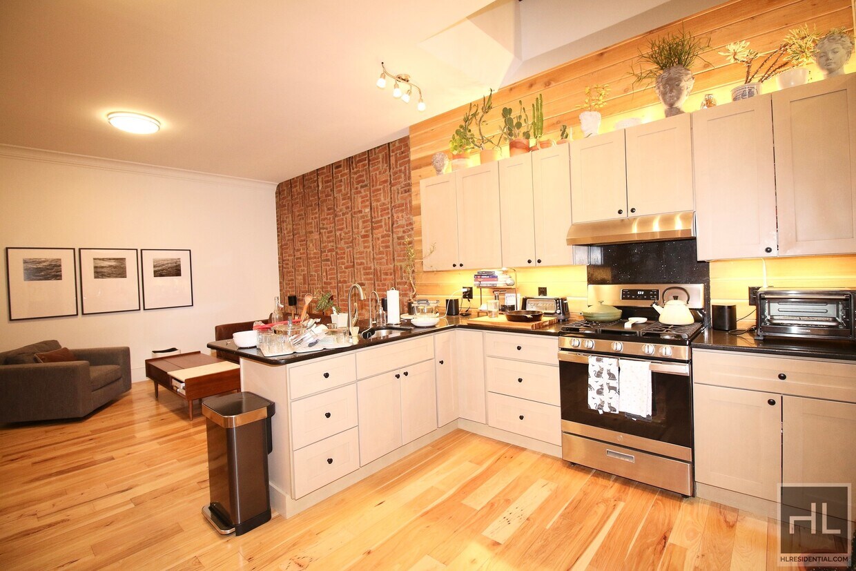 Foto principal - FLUSHING AVENUE