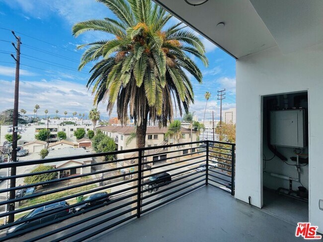 Foto del edificio - 14612 Calvert St