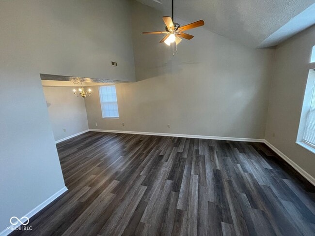 Building Photo - 4436 Victory Cir