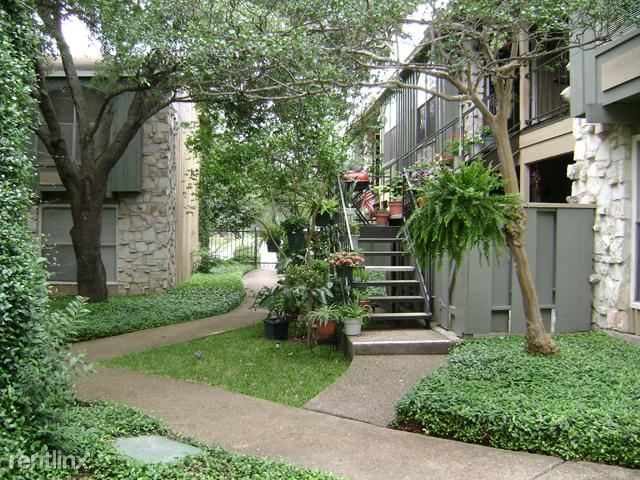 Foto del edificio - 7820 Jones Maltsberger Rd