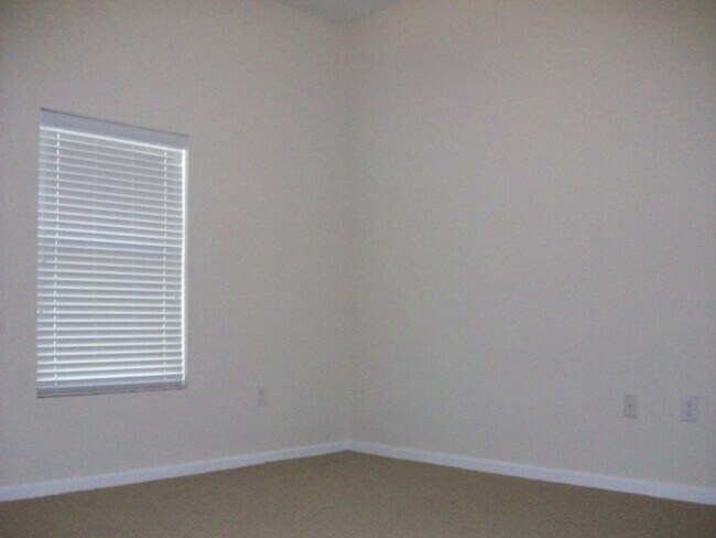 Building Photo - 6094 Maggies Cir