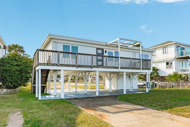 Foto del edificio - 7204 Avenue N 1/2 Rear