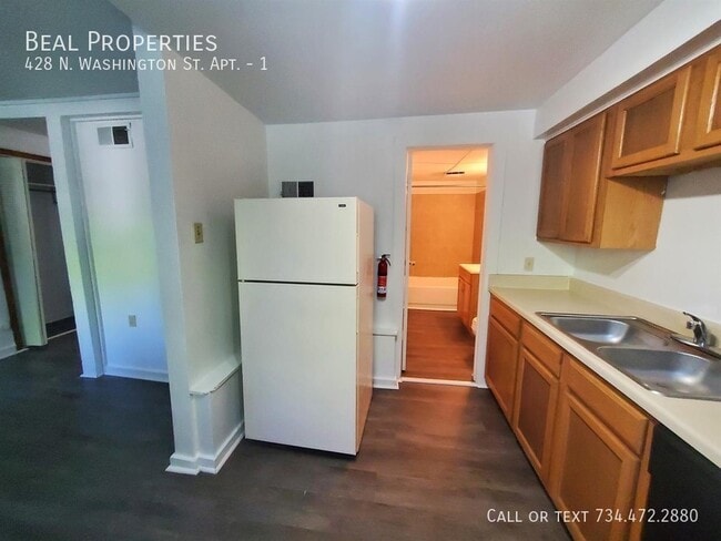 Foto del edificio - 428 N Washington St