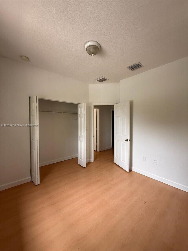 Foto del edificio - 11370 SW 236th St