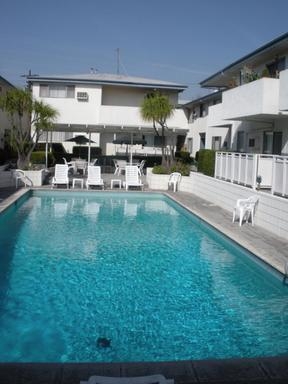 Piscina - Corteen Apartments
