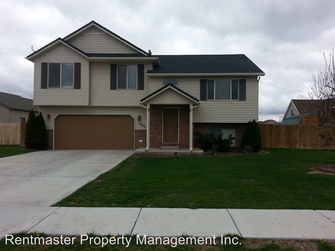 1207 Drystone Dr, Idaho Falls, ID 83401 House Rental in Idaho Falls