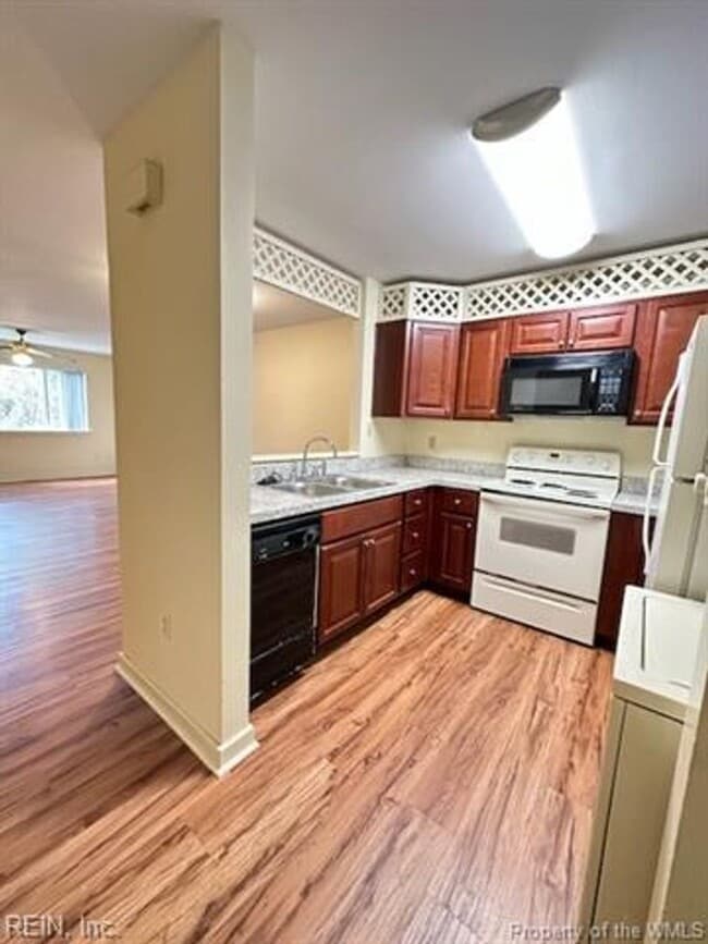 Foto del edificio - 2 Bed 1 Bath Condo