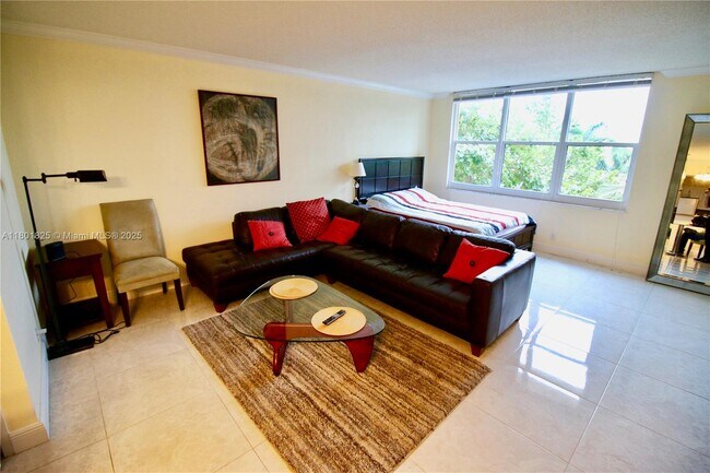 Building Photo - 2501 S Ocean Dr
